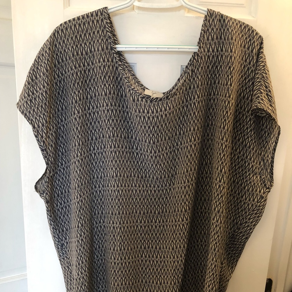 Joie silk blouse - beautiful print, super soft :)